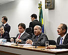 Por unanimidade, os senadores reconheceram a necessidade de a CCJ ouvir renomados juristas sobre as mudanças no Código Florestal.