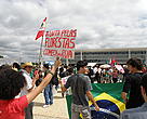 No dia 29, povo saiu em marcha do gramado do Congresso até a Praça dos Três Poderes para protestar contra mudanças no Código Florestal